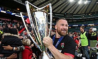 Matt Giteau lifting the Champions Cup with Toulon