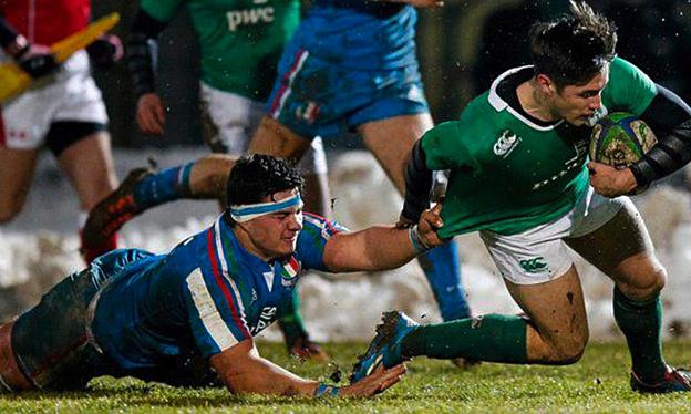 Luhandre Luus playing for Italy U20s against Ireland