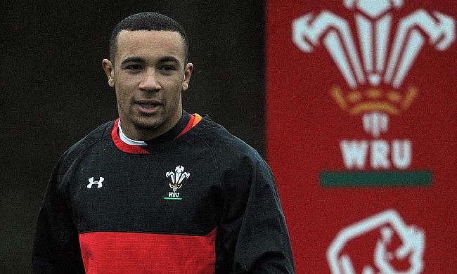 Eli Walker will link up with the Wales squad as a replacement for Liam Williams