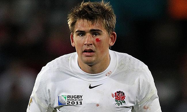 Former England fly-half Toby Flood joined his Toulouse team-mates in an emotional tribute to victims of the Paris terror attacks