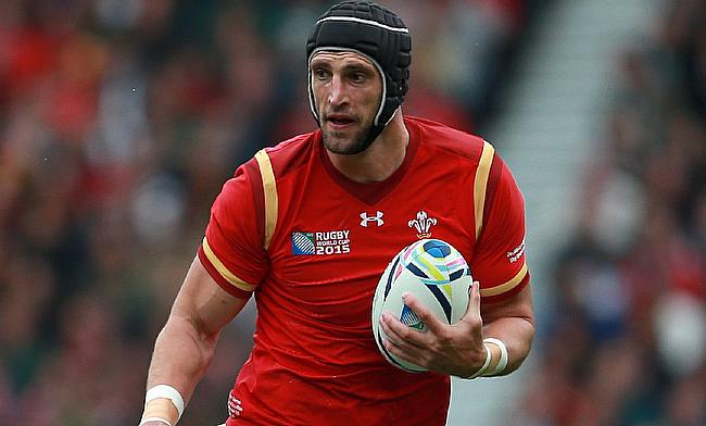 Wales forward Luke Charteris will join Bath at the end of the season