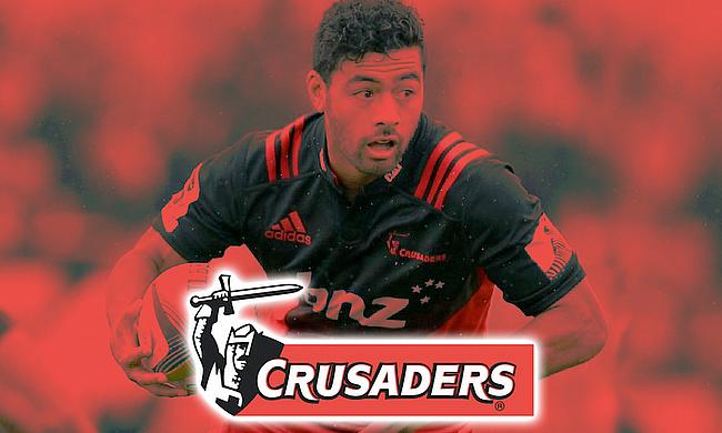 Richie Mo’unga is the front-runner to replace Carter at 10