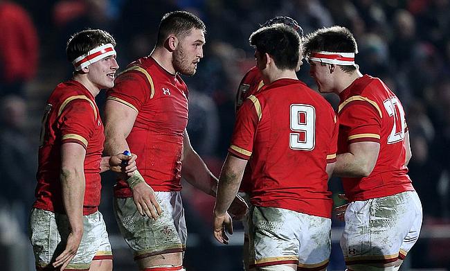 Wales huddle during their thumping of England u20s