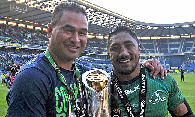 Bundee Aki, right, has signed a three-year contract extension with Connacht