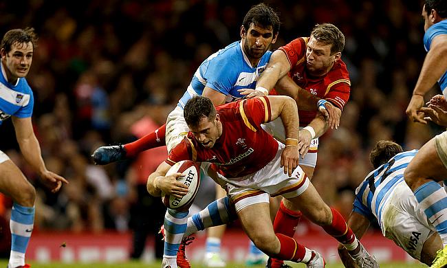 Gareth Davies scores Wales' second try against Argentina