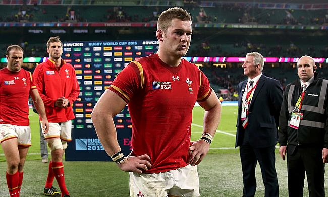 Wales flanker Dan Lydiate will miss the rest of this season after suffering a serious knee injury