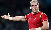 Wales star Alun-Wyn Jones has re-signed a national dual contract