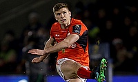 Owen Farrell scored a late try and kicked 14 points for Saracens at Sale
