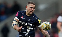 Sale Sharks centre Mark Jennings has signed a new contract with the Aviva Premiership club