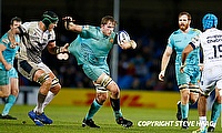 Jonny Gray (centre) has dislocated his kneecap