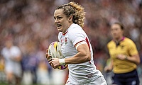 Ellie Kildunne of England scoring her team's fourth try