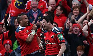 Simon Zebo (left) celebrates after scoring his try against Toulouse