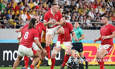 Wales battle past Fiji to reach quarter-finals