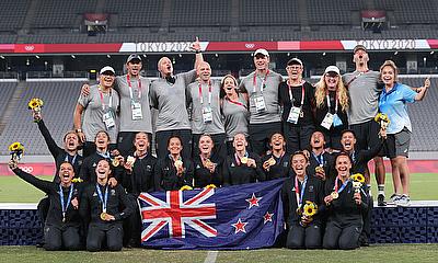 New Zealand celebrates the gold medal win against France on day 3 of the Tokyo 2020 Olympic Games at Tokyo Stadium