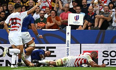 Michael Leitch of Japan scores his team's second try during the Rugby World Cup game against Samoa