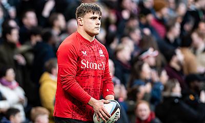 Theo Dan has signed a new contract with Saracens, keeping the England hooker at his boyhood club in North London. Theo Dan has signed a new contract with Saracens, keeping the England hooker at his boyhood club in North London.