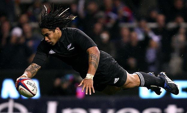 Ma'a Nonu flies over for his try