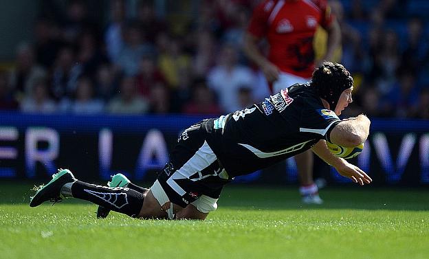 Thomas Waldrom goes over for his first try