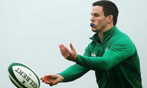 Johnny Sexton is expected to replace Ian Keatley at 10 for Ireland's RBS 6 Nations clash against France