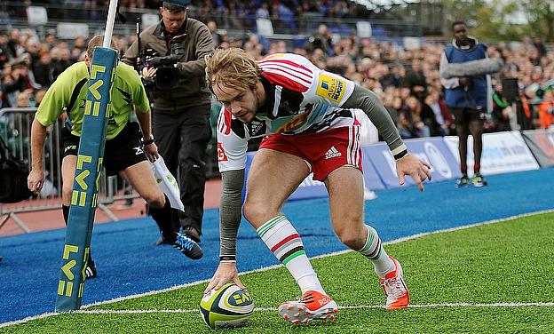 Charlie Walker has signed a new two-year contract at Harlequins