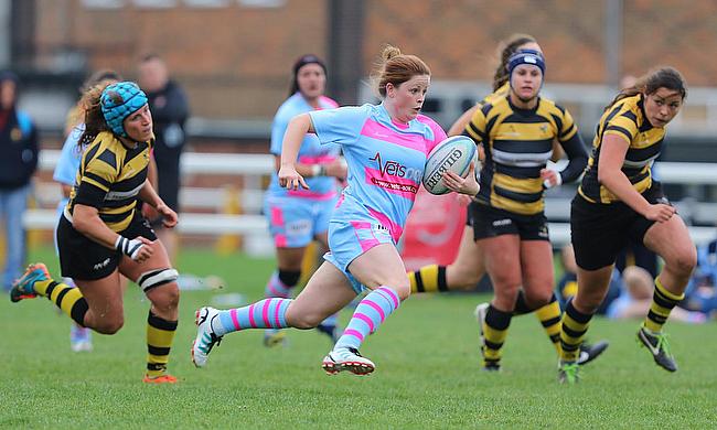 Steph Clarke on the way to her debut Premiership try.