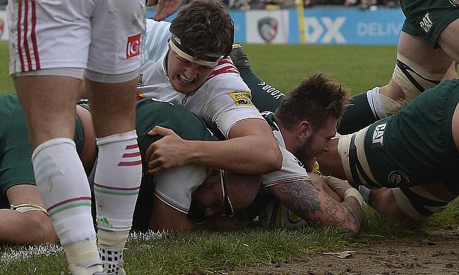 Laurence Pearce dived over for a crucial late try for Leicester at Welford Road