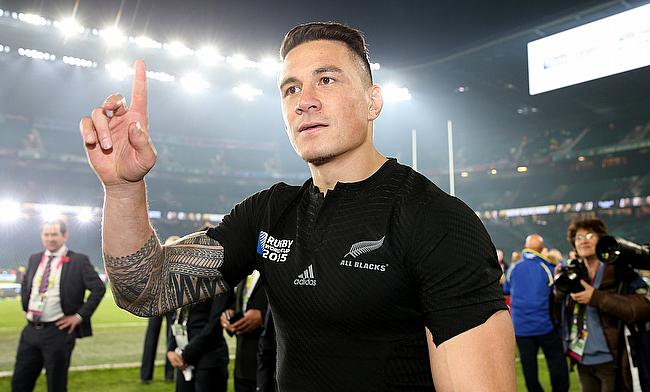 Sonny Bill Williams gave his World Cup winner's medal to a young fan at Twickenham