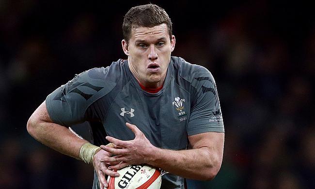 Wales international lock Ian Evans has retired from rugby due to a knee injury