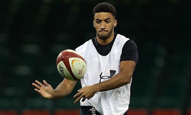 Ospreys wing Keelan Giles will undergo surgery after suffering a serious knee injury