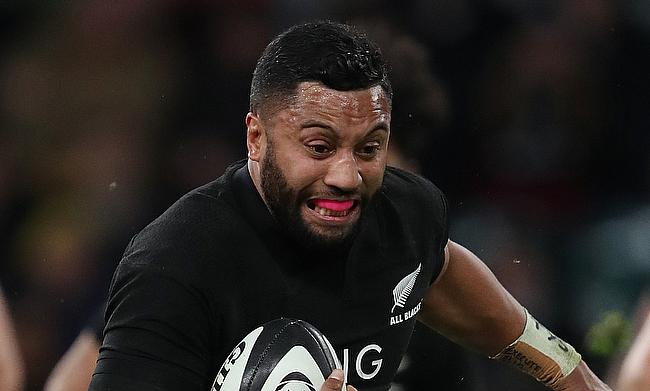 Lima Sopoaga	contributed with 19 points