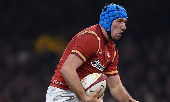 Justin Tipuric sustained an ankle injury