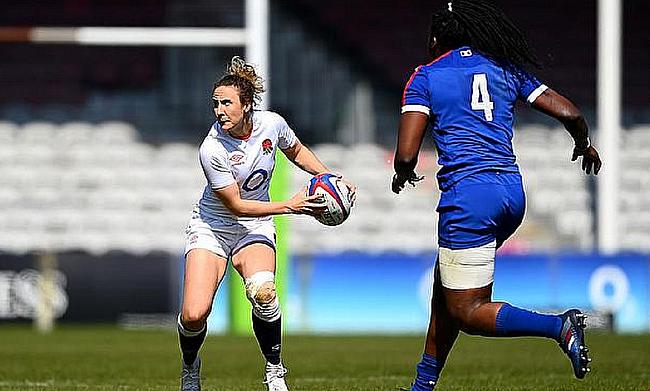 Sarah McKenna in action for the Red Roses