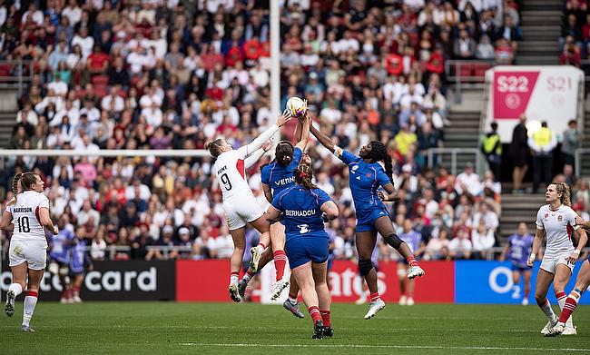 England & France contest for the high ball during the WRWC semi final