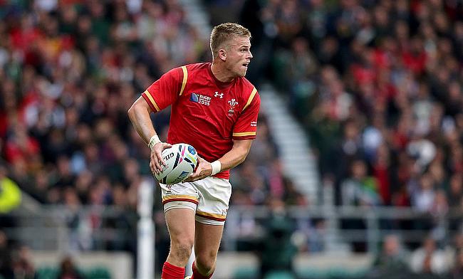 Gareth Anscombe embraces a mentoring role at Scarlets while competing for selection
